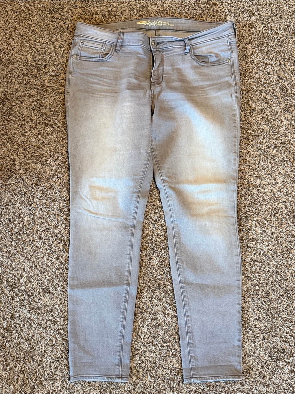 Old Navy Light Gray Skinny Jeans - Women's